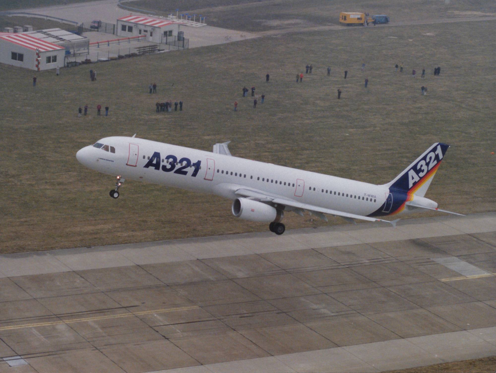A321 first flight. March 1993. Photo - Airbus Industrie LOW