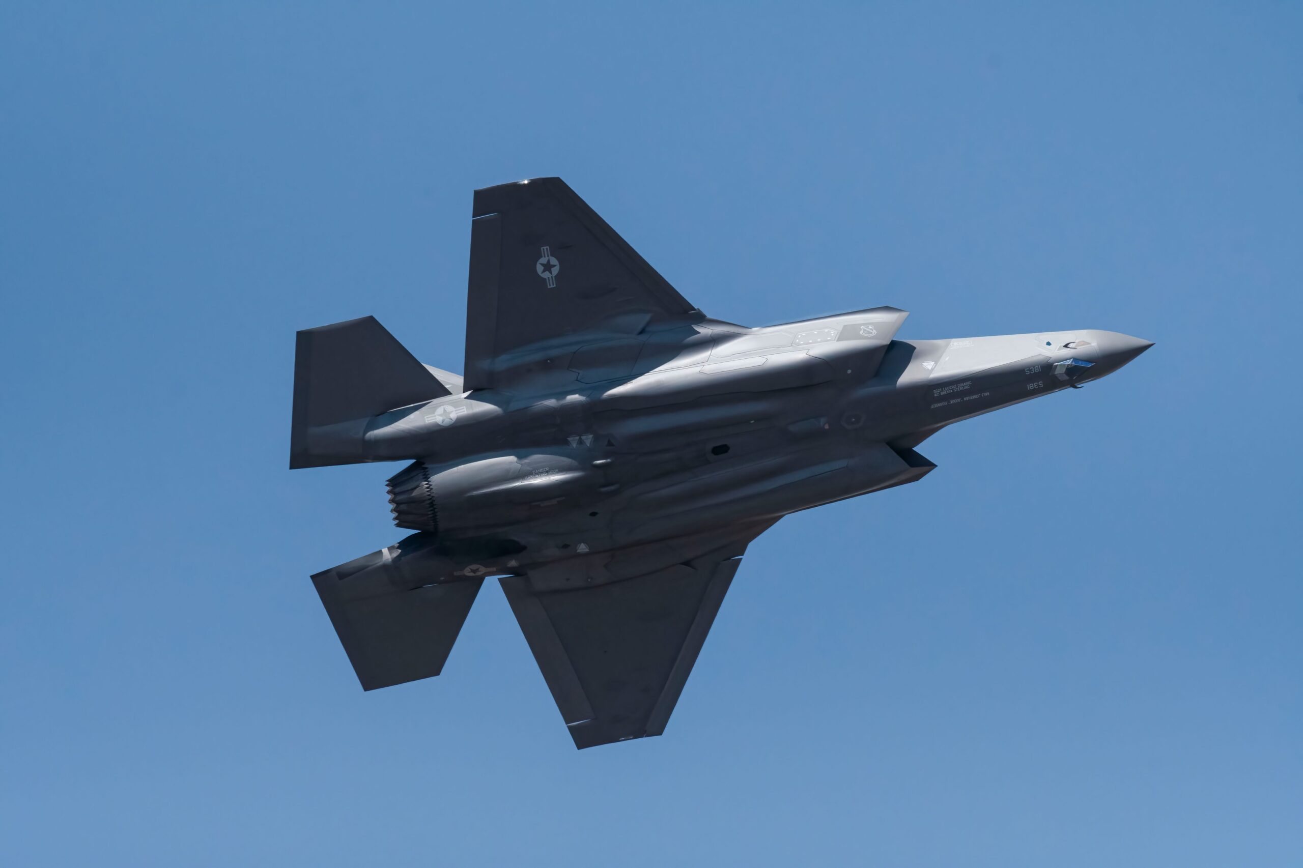 Aero India 2023 - ksc (7)-DeNoiseAI-denoise...