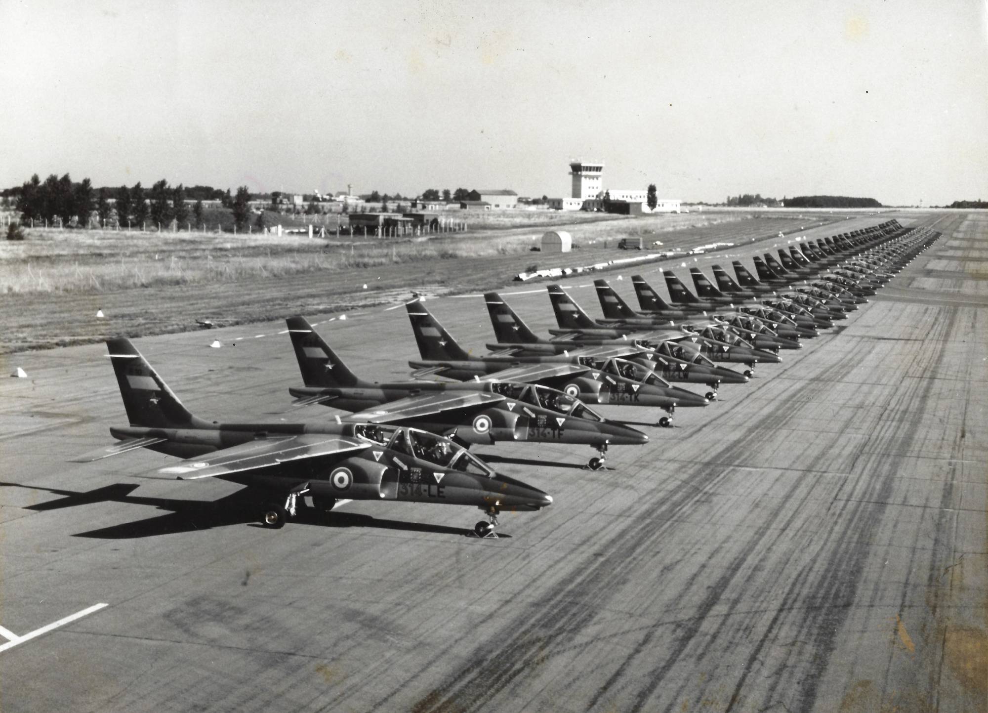 Alphajet in service at the Tours Fighter school of the French Air Force. Photo - Avions Marcel Dassault low