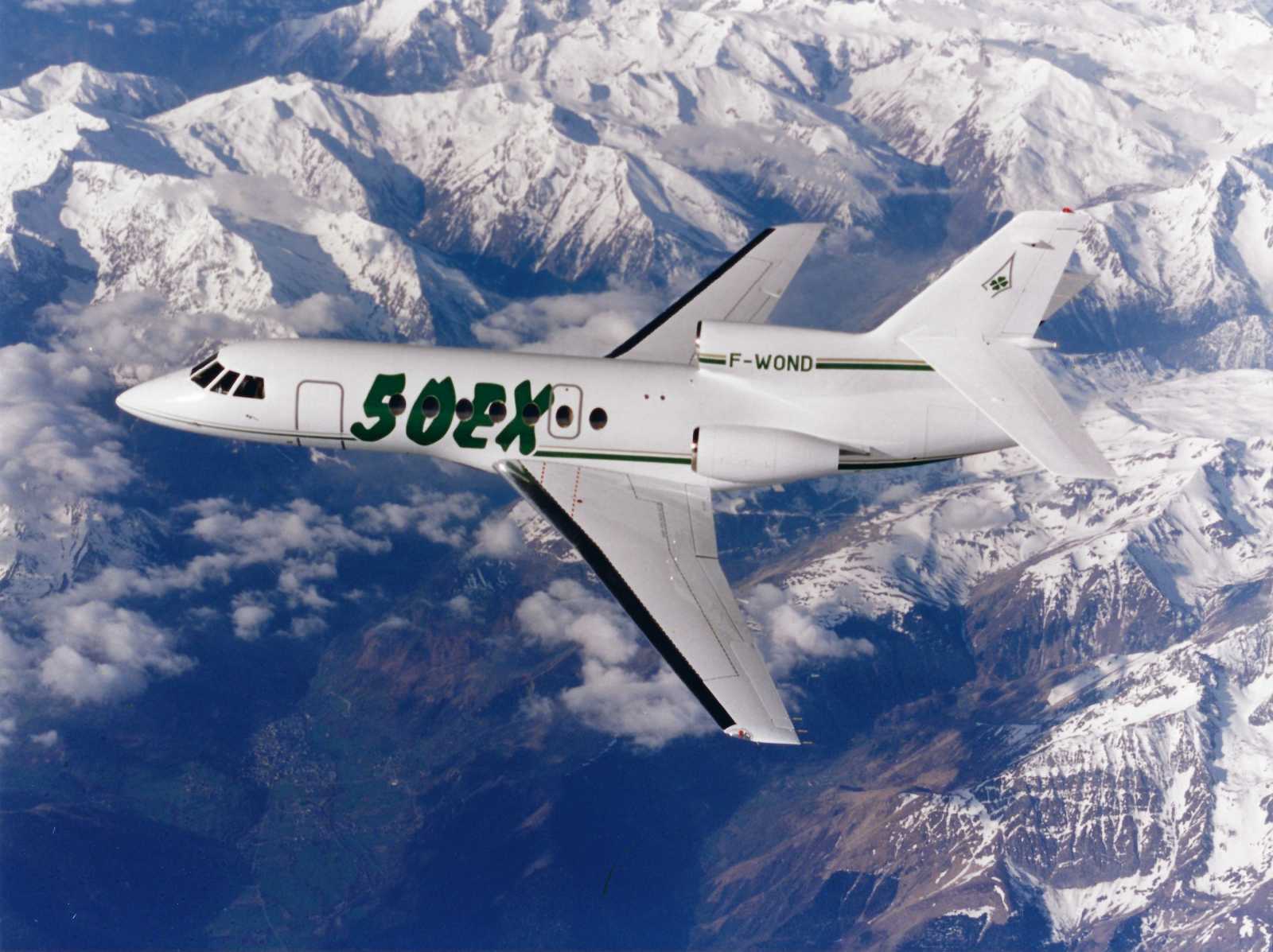 Dassault Falcon 50EX low