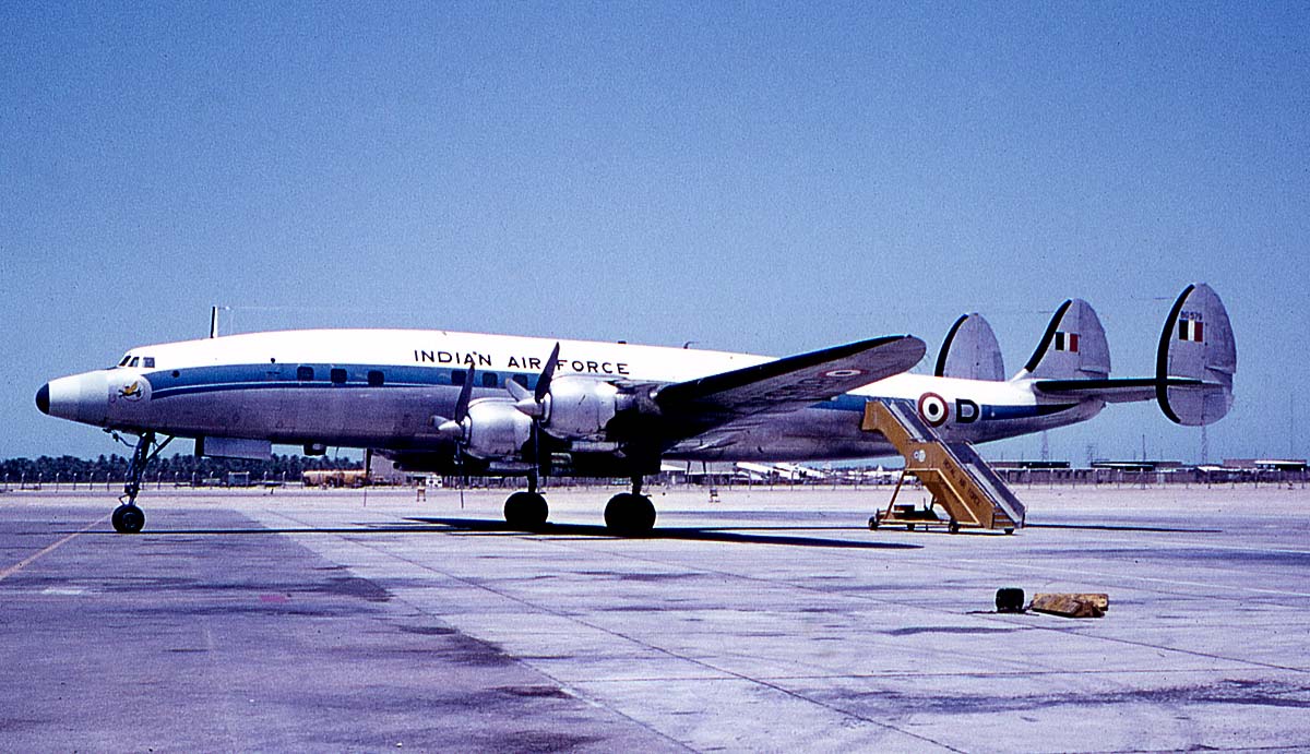 Lockheed L-1049 Super Constellation - BG579B Muharraq 1970 robie shaw_edited