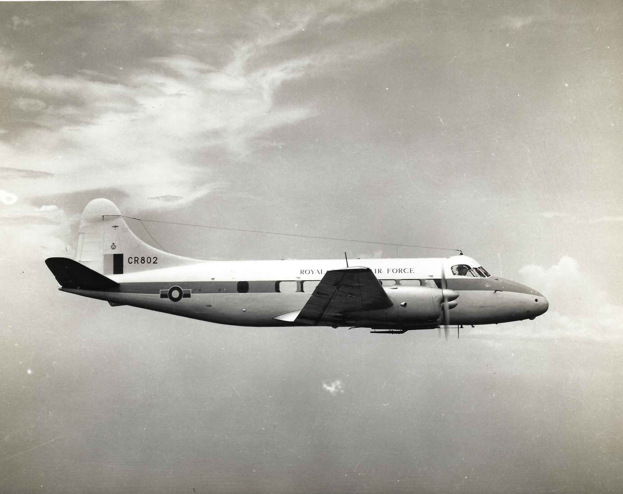 de Havilland Heron low